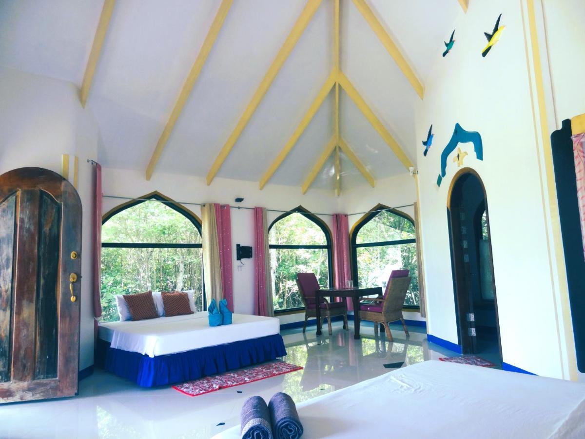 Mg Chateau Resort El Nido Exterior photo